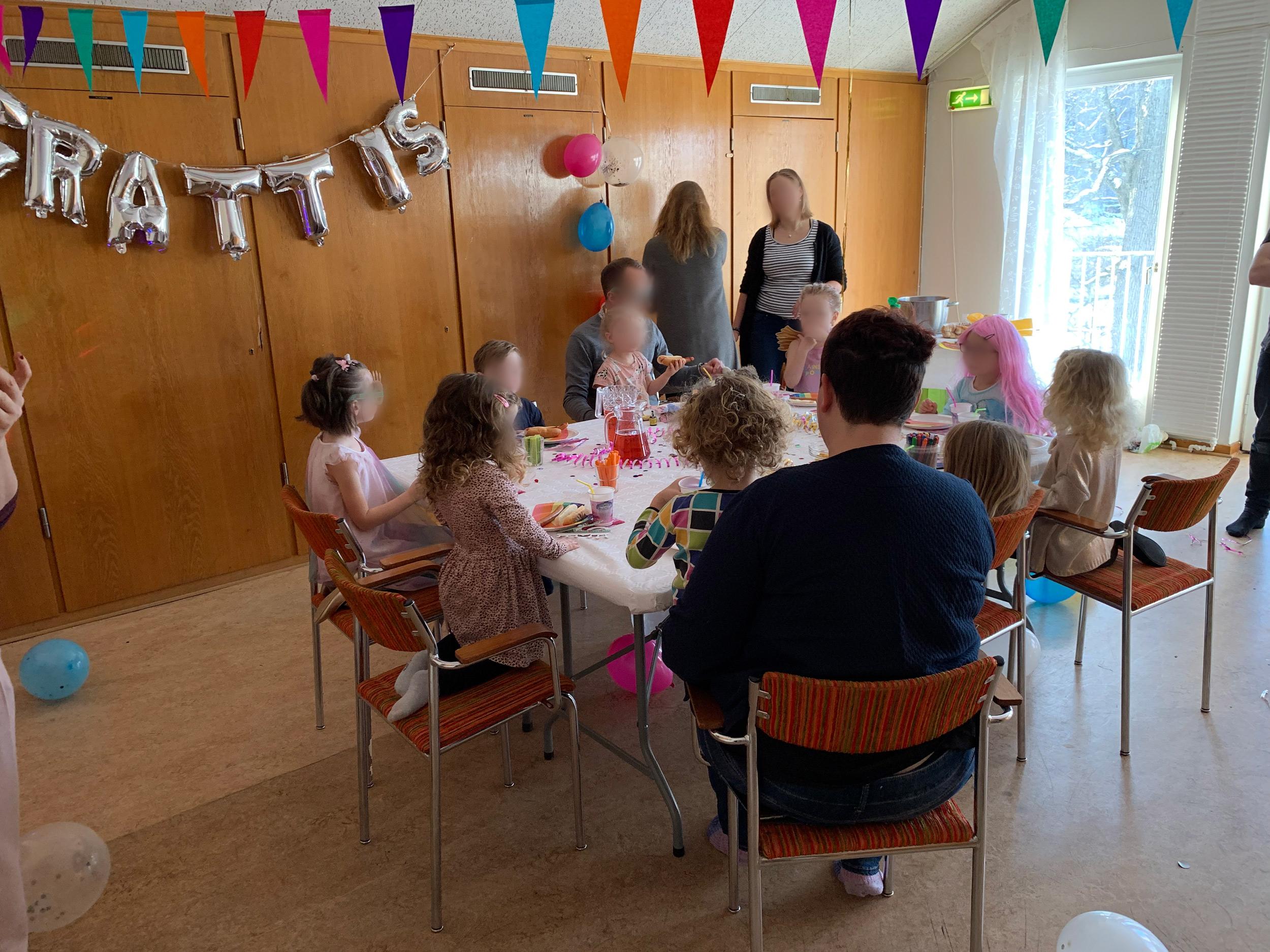 Barnkalas i b-salen